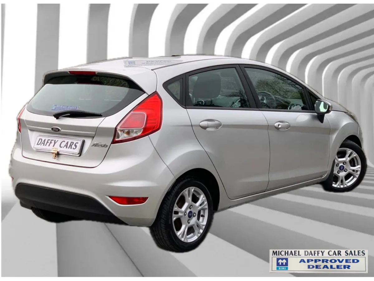 Ford Fiesta ZETEC 1.0 65PS M5 4DR MCA - Image 4