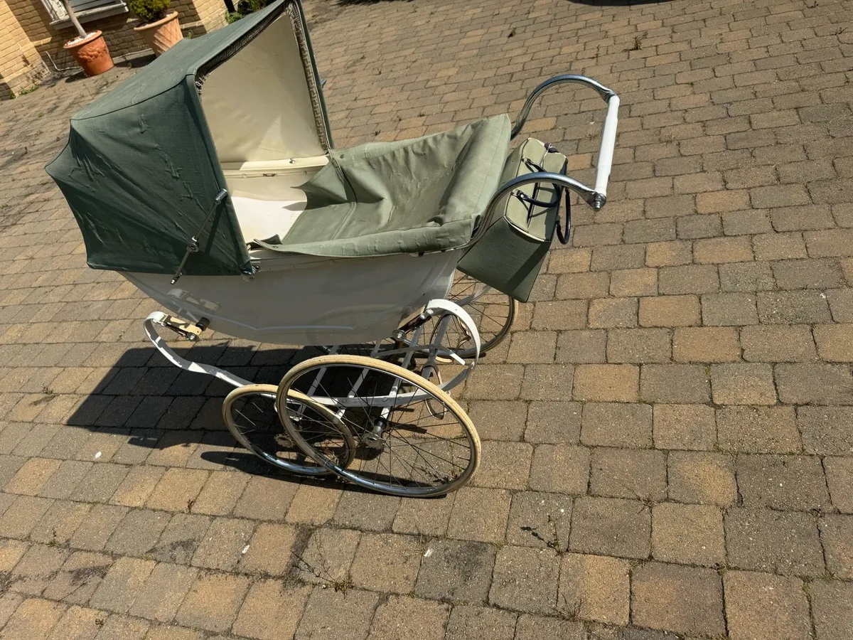 Royale Pram - Image 3
