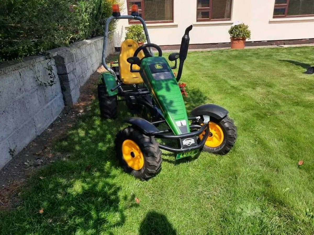 berg gocart and trailer with two attachments plus a new front linkage new used still in box - Image 3