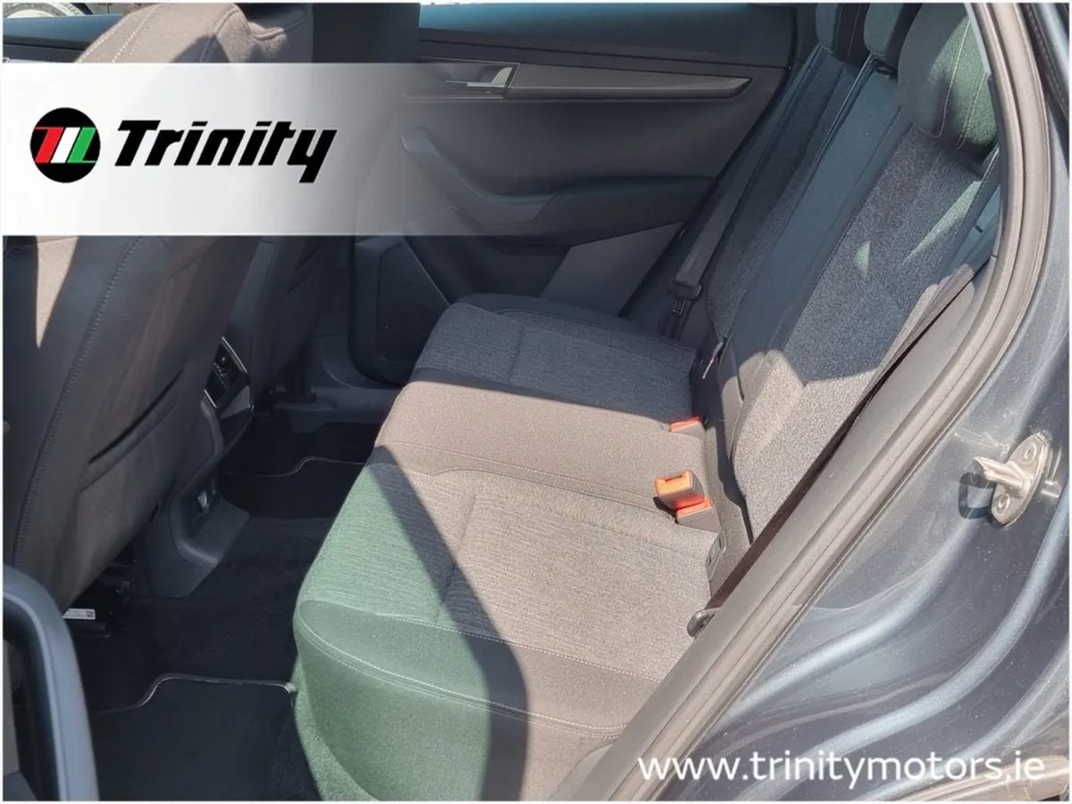 Skoda Karoq Style 1.5tsi 150HP Trinity Skoda - Image 3