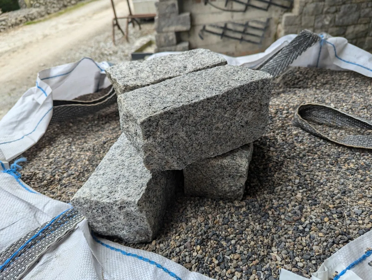 Granite Cobbles - Image 1