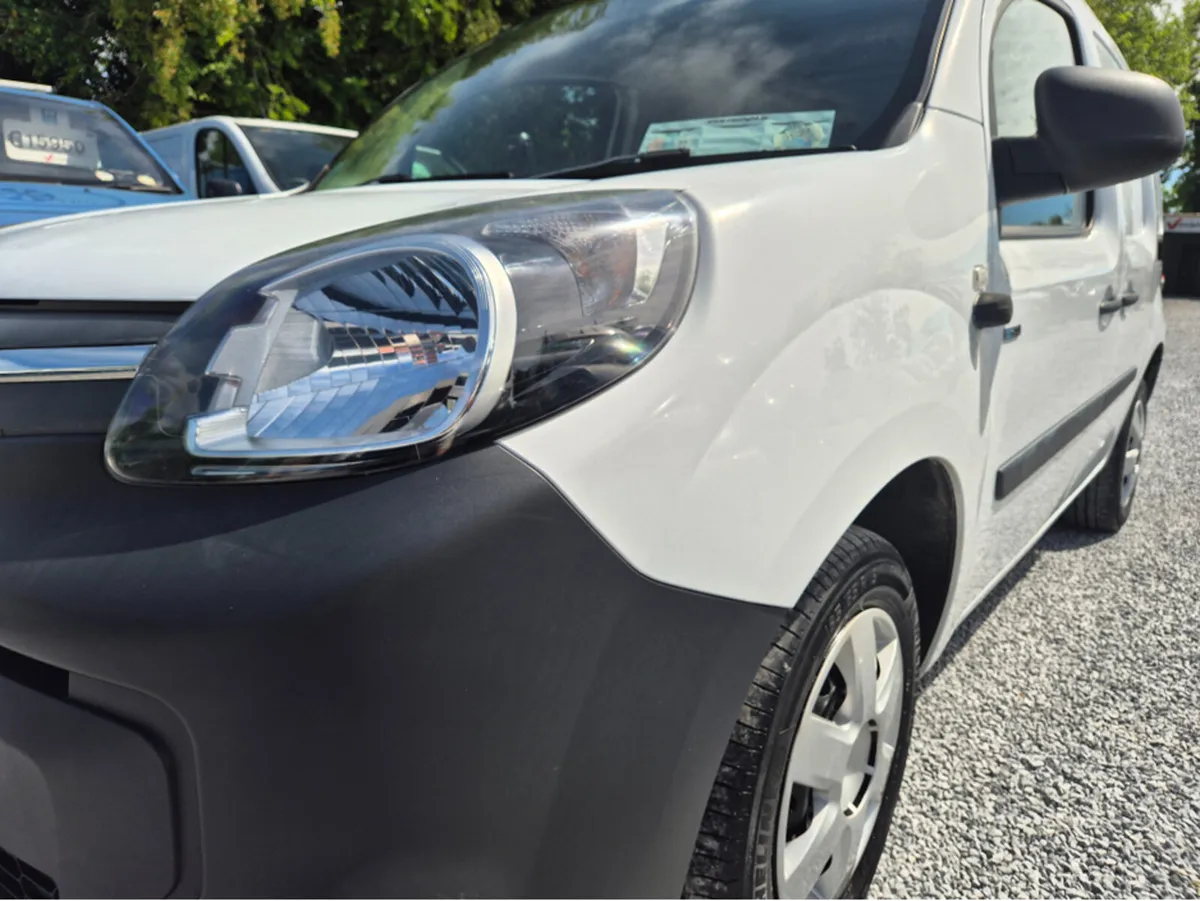 Renault Kangoo EXPRESS I VAN Z.E. BUSINESS 33 5DR - Image 2