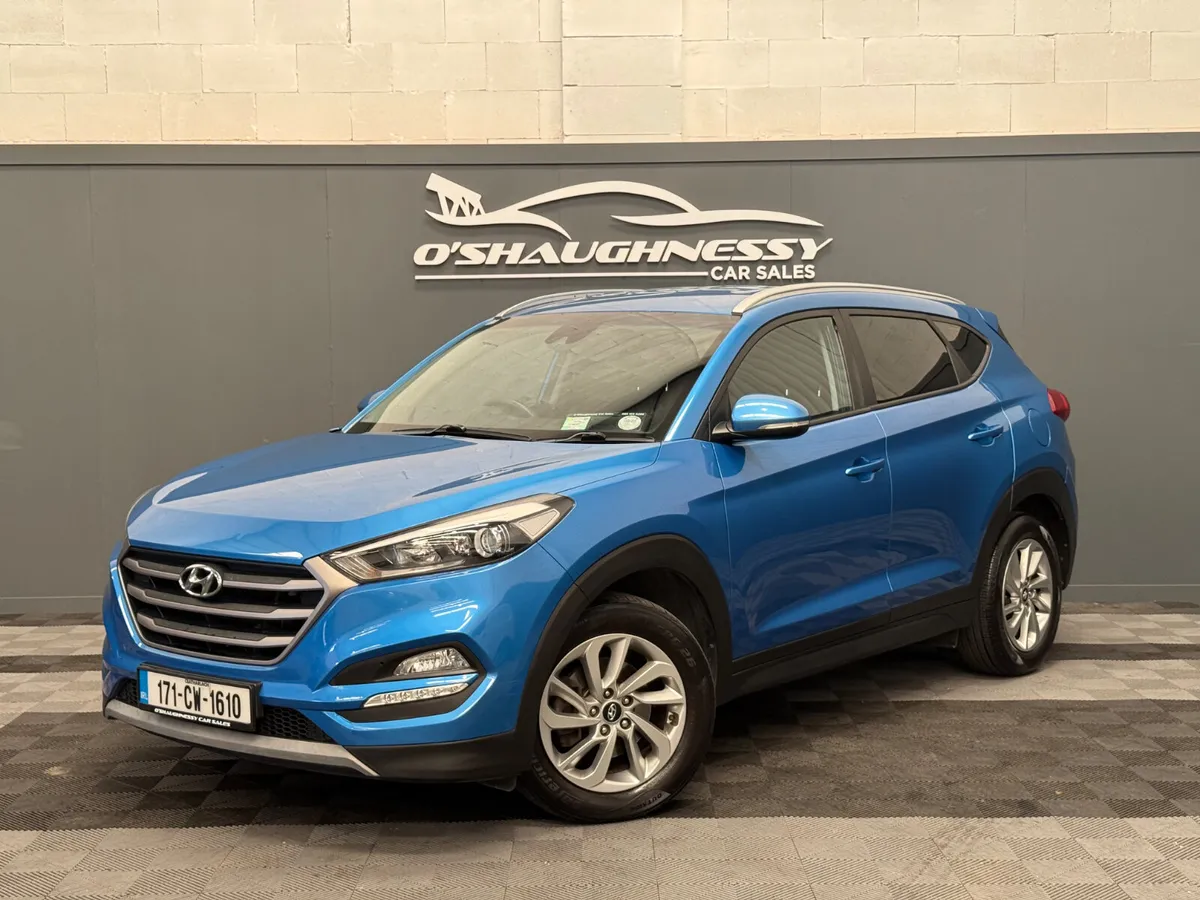 Hyundai Tucson 2017 Automatic Long NCT Executive - Image 2