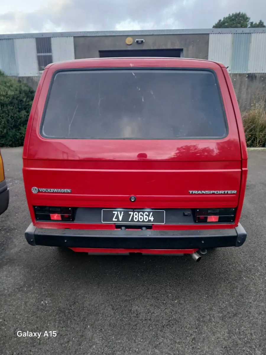 VW Transporter - Image 2