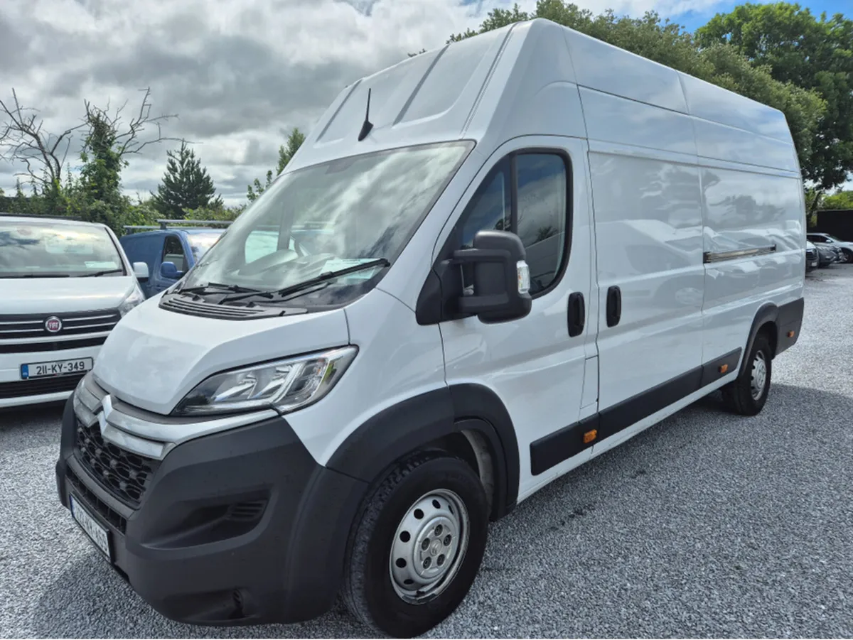 Citroen Relay JUMPER 35 L4H3 BLUEHDI 140 €25950 in - Image 1