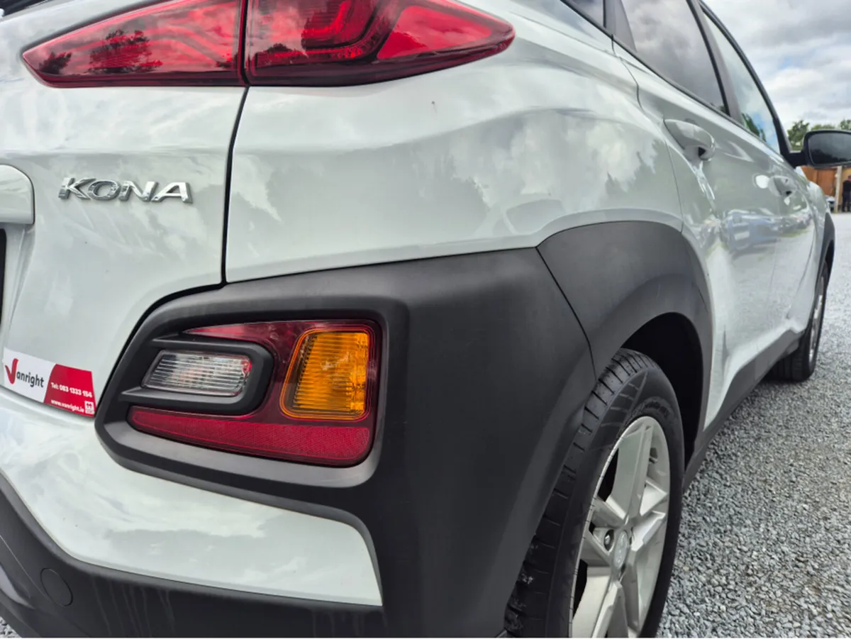 Hyundai KONA COMFORT COMMERCIAL €9950 in vat - Image 3