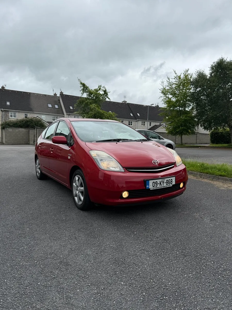 Toyota Prius - Image 1
