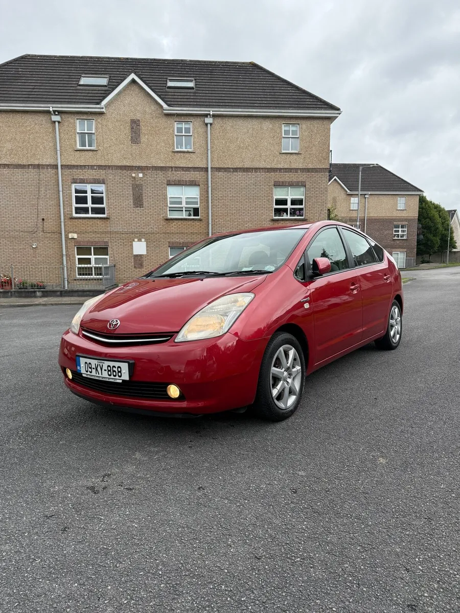 Toyota Prius - Image 4