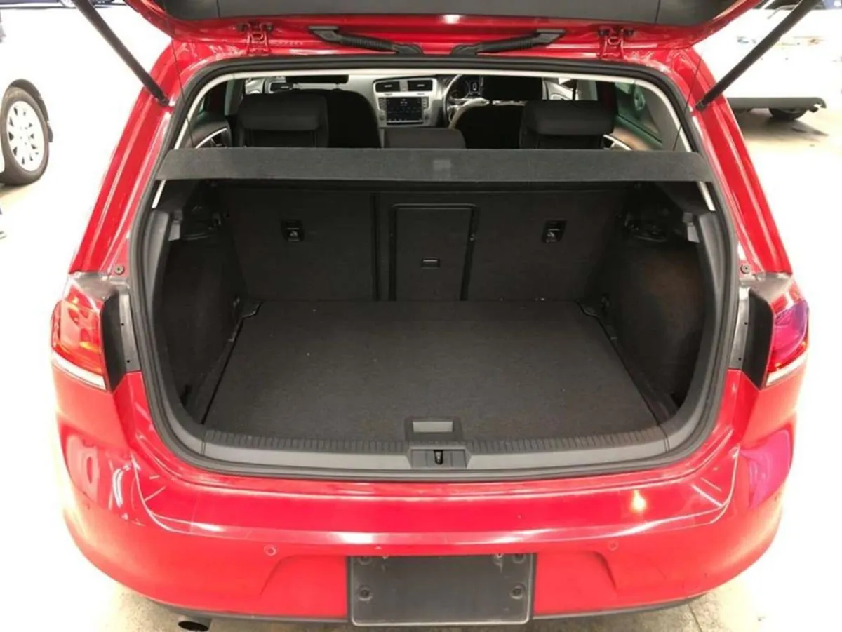 Volkswagen Golf 1.2 litre Golf Hatchback in Bright - Image 4