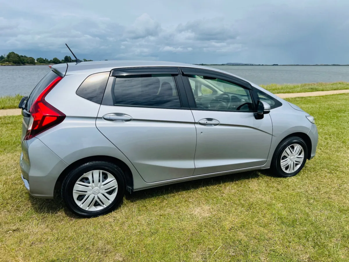 Honda Fit SALE NOW ON / €13450  / BARGAIN / AUTO 1 - Image 3