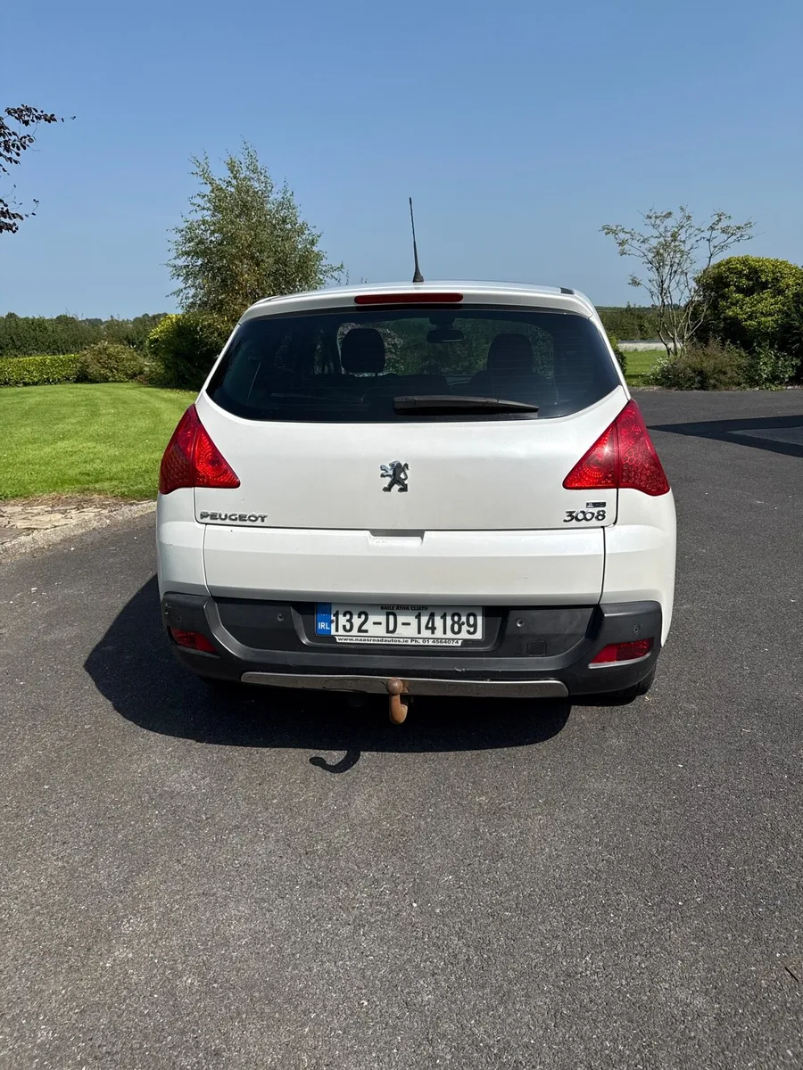 Peugeot 3008 Automatic with Tow Hitch - Image 3
