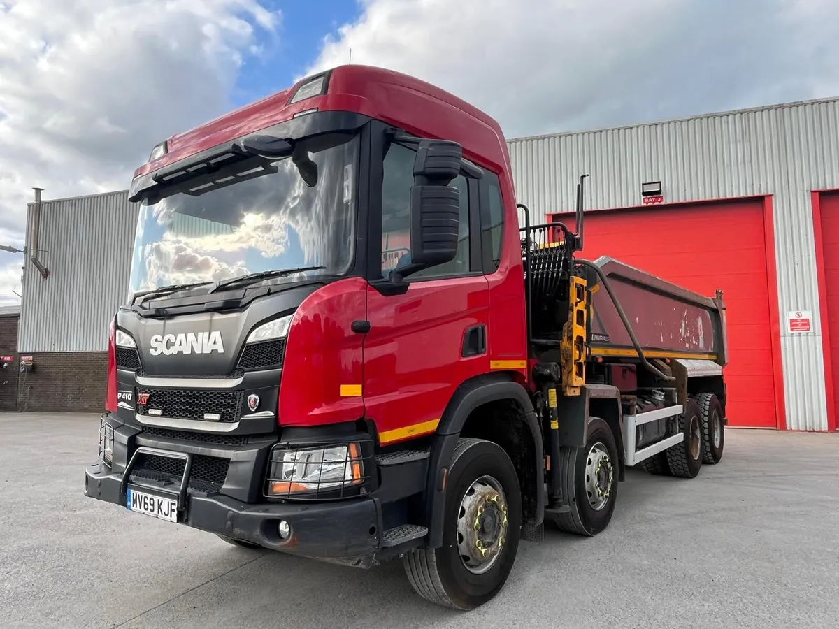 2020 Scania P410 XT 8x4 Tipper Grab - Image 1