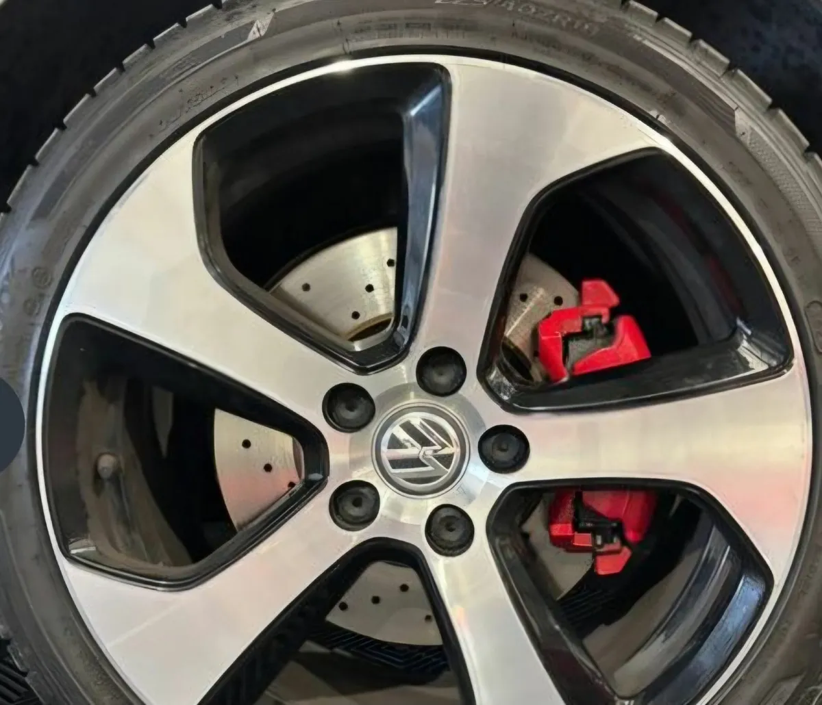Volkswagen Golf 2014 GTI (DCC) - Image 4