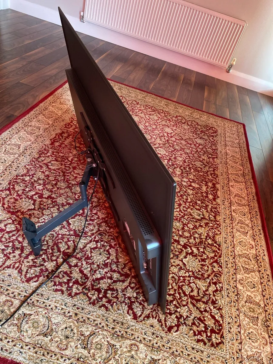 LG 55 inch OLED 4 K smart Tv - Image 3