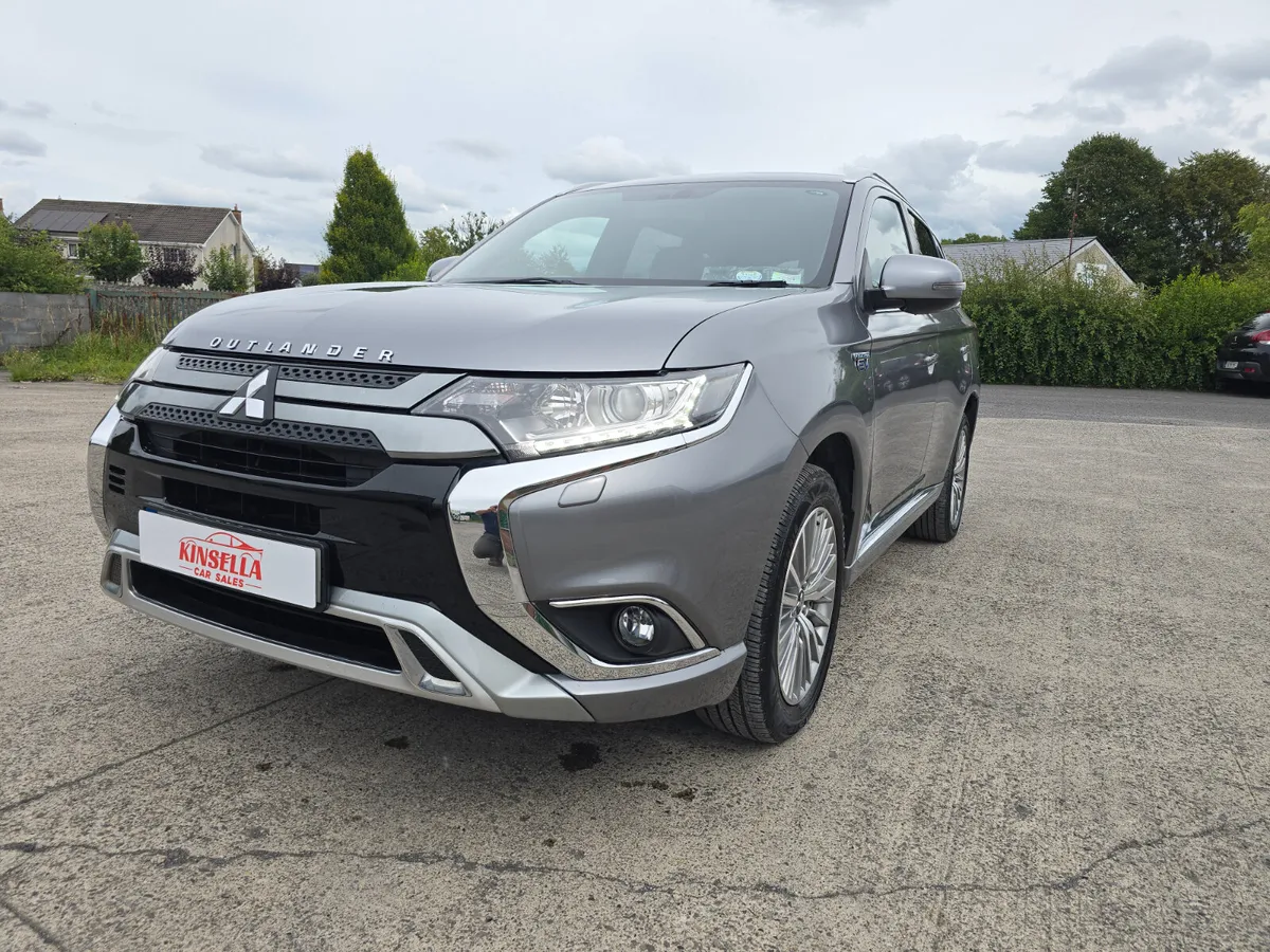 Mitsubishi Outlander 2.4 plug in hybrid2021 - Image 1