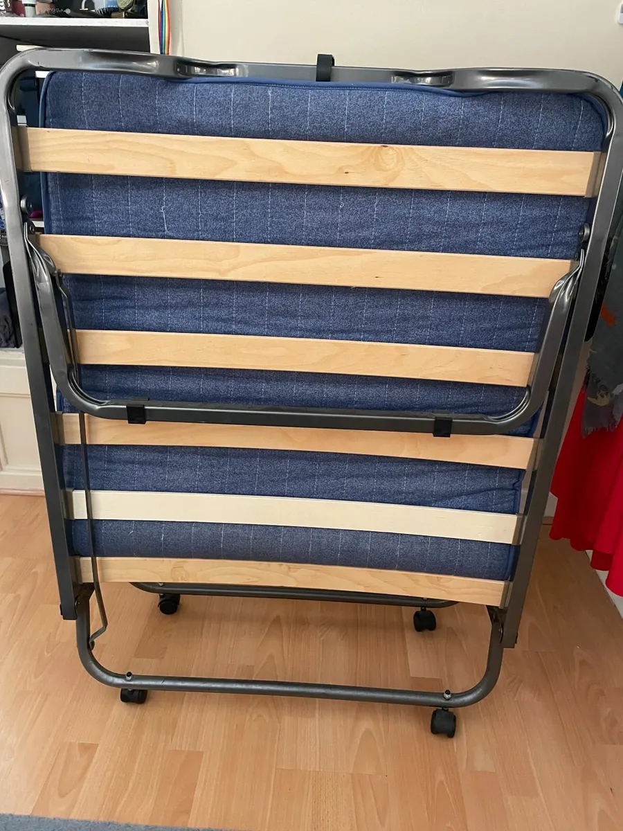 Fold-up bed - Image 2