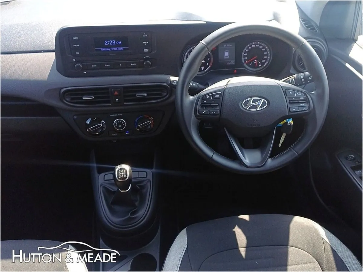 Hyundai i10 Delux 1.0 Petrol 5dr - Image 4