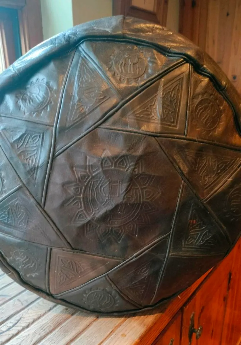 Vintage Brown Leather pouffe. In great condition. - Image 2