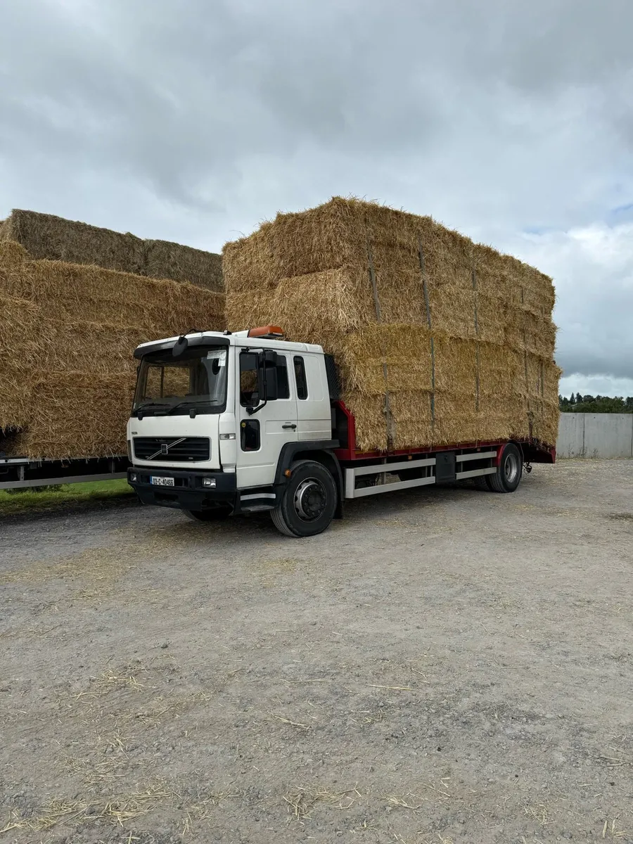 Handy loads  straw & hay  delivered - Image 1