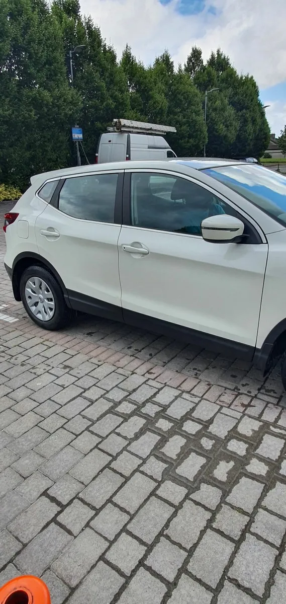 Nissan Qashqai 2018 - Image 3