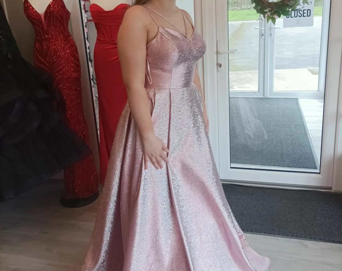 Formal dress - Image 2