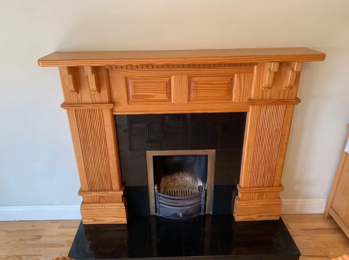 Fire place including hearth - Image 1