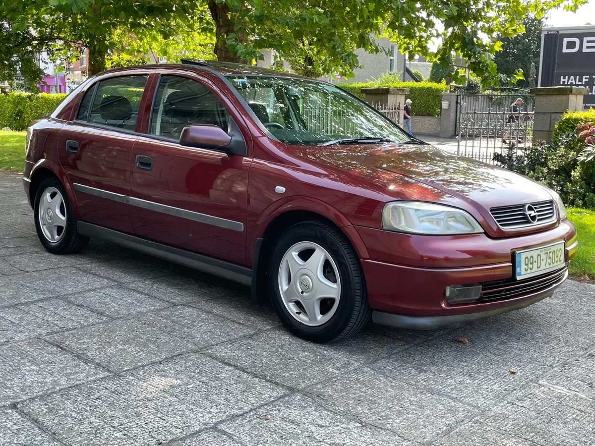 99 Opel Astra 1.4 Automatic - Image 1