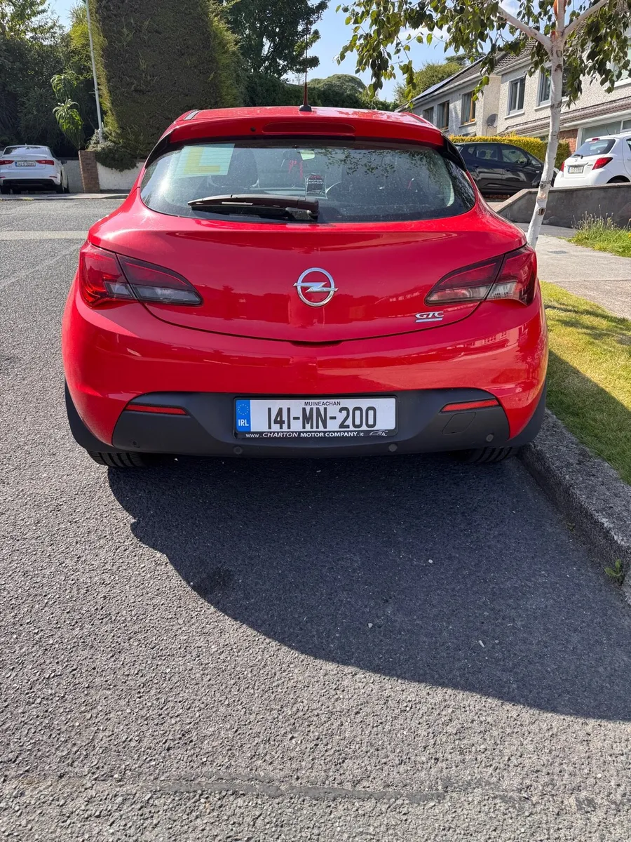 Opel Astra GTC Sport 1.4 I 140PS 3DS Automatic - Image 3