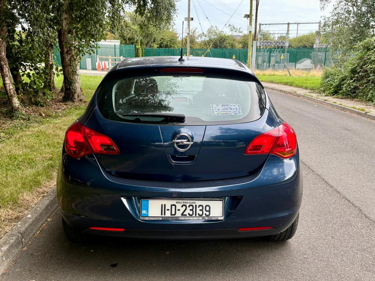 2011 Opel Astra SC 1.7cdti low kms new nct - Image 4
