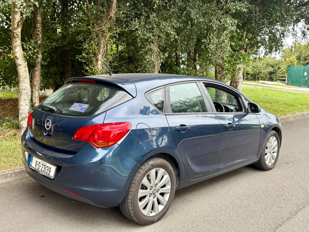 2011 Opel Astra SC 1.7cdti low kms new nct - Image 3