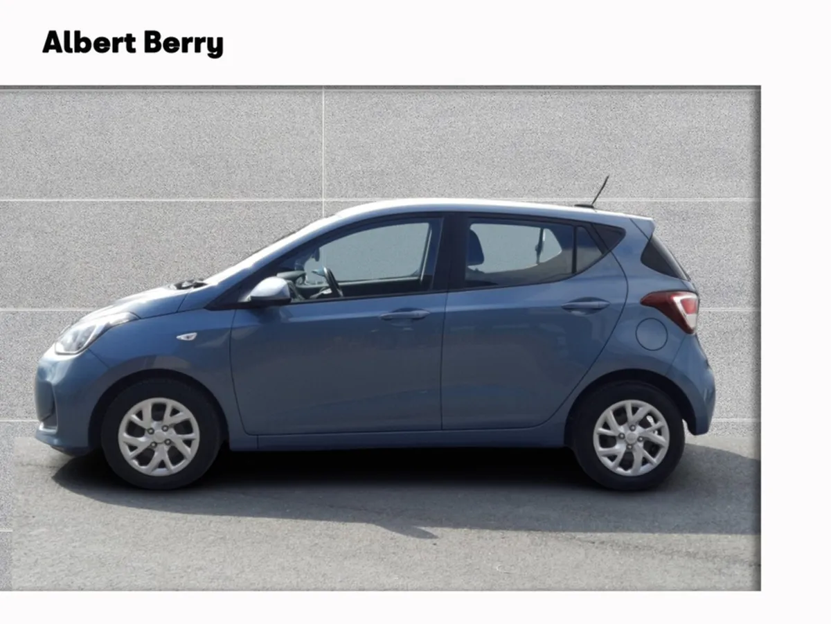 Hyundai i10 1.2 SE 87PS 5DR AUTO - Image 3