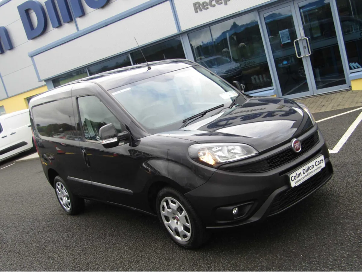 Fiat Doblo DOBLO' CARGO SWB SX 1.3 95BHP MJ MJII E - Image 2