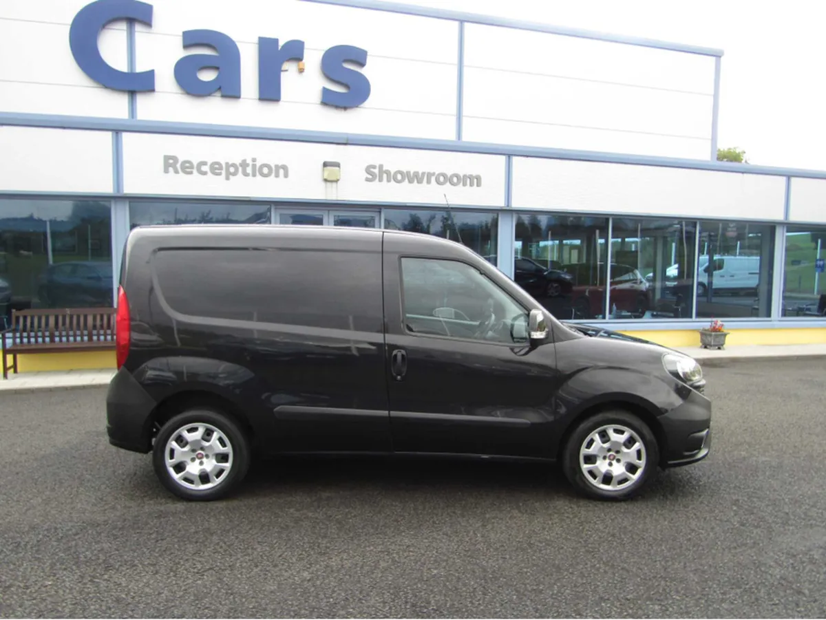 Fiat Doblo DOBLO' CARGO SWB SX 1.3 95BHP MJ MJII E - Image 3