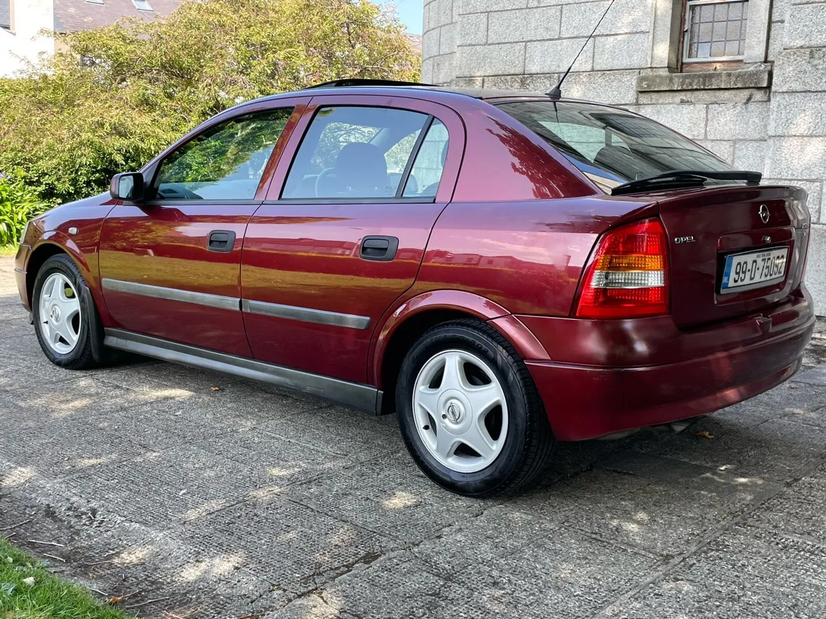 99 Opel Astra 1.4 Comfort Automatic - Image 3