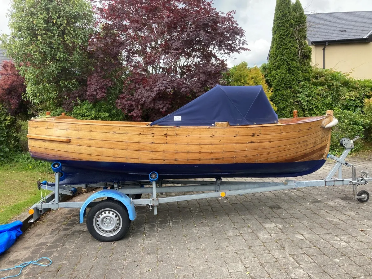 Vintage Wooden Boat - Image 4
