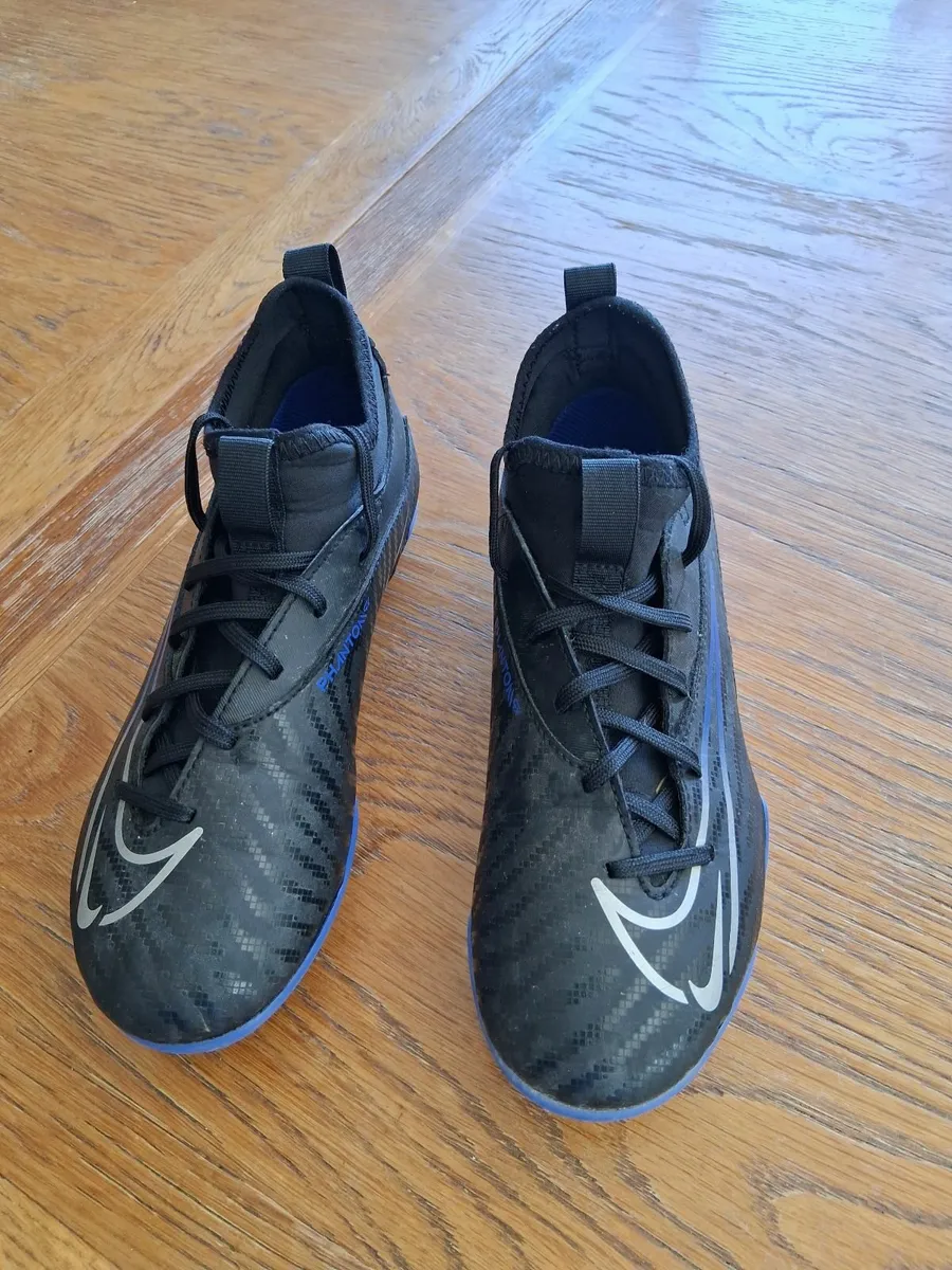 Football boots - Image 3