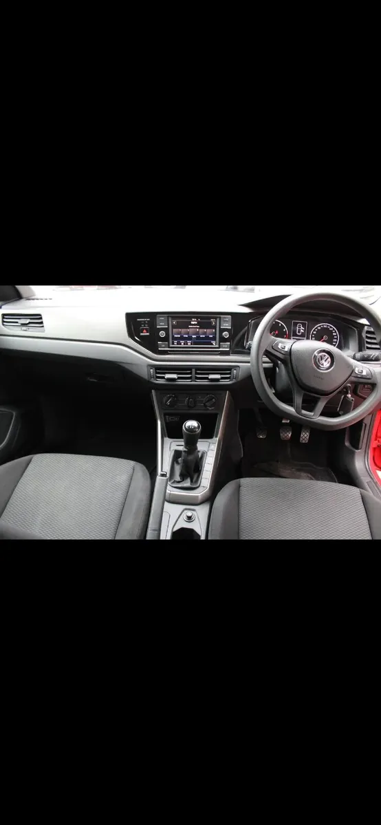 Volkswagen Polo 2019 - Image 2