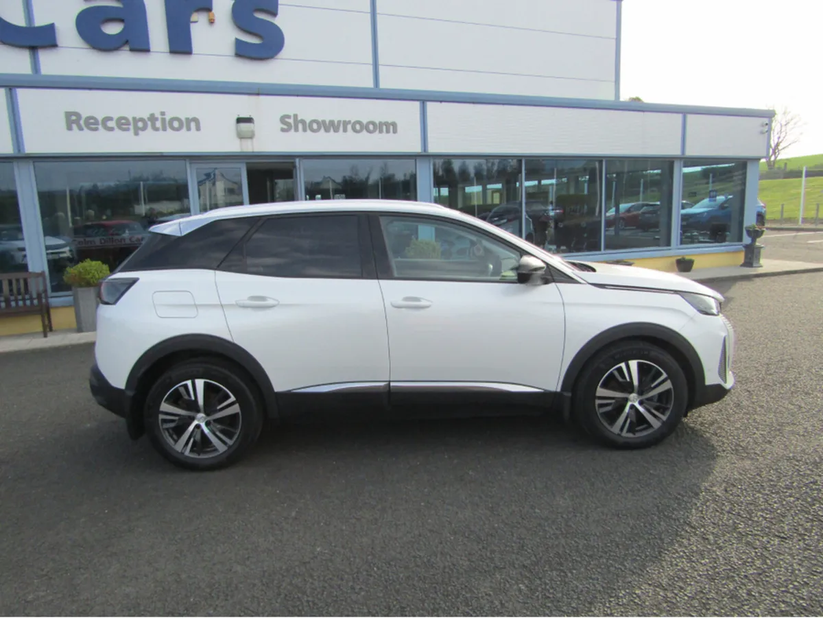 Peugeot 3008 FL ALLURE 1.5 BLUE HDI  130 6.2 - Image 3