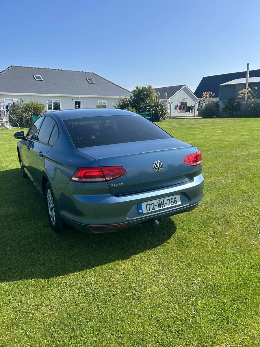 Volkswagen Passat - Image 3