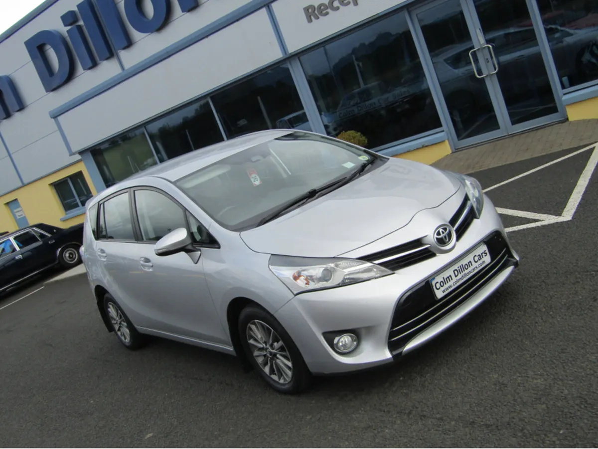 Toyota Verso 1.6 D-4D ICON TSS 5DR - Image 2