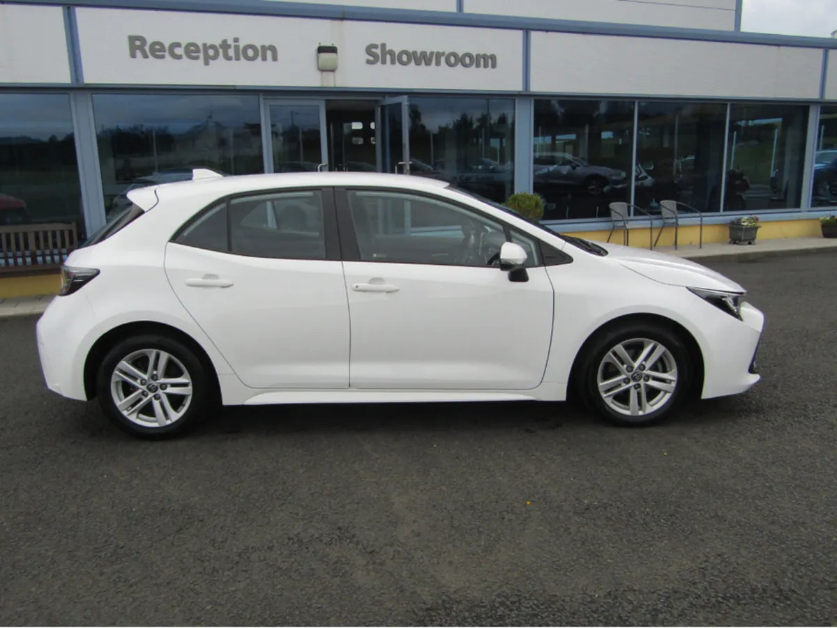 Toyota Corolla ICON HEV CVT HYBIRD - Image 3