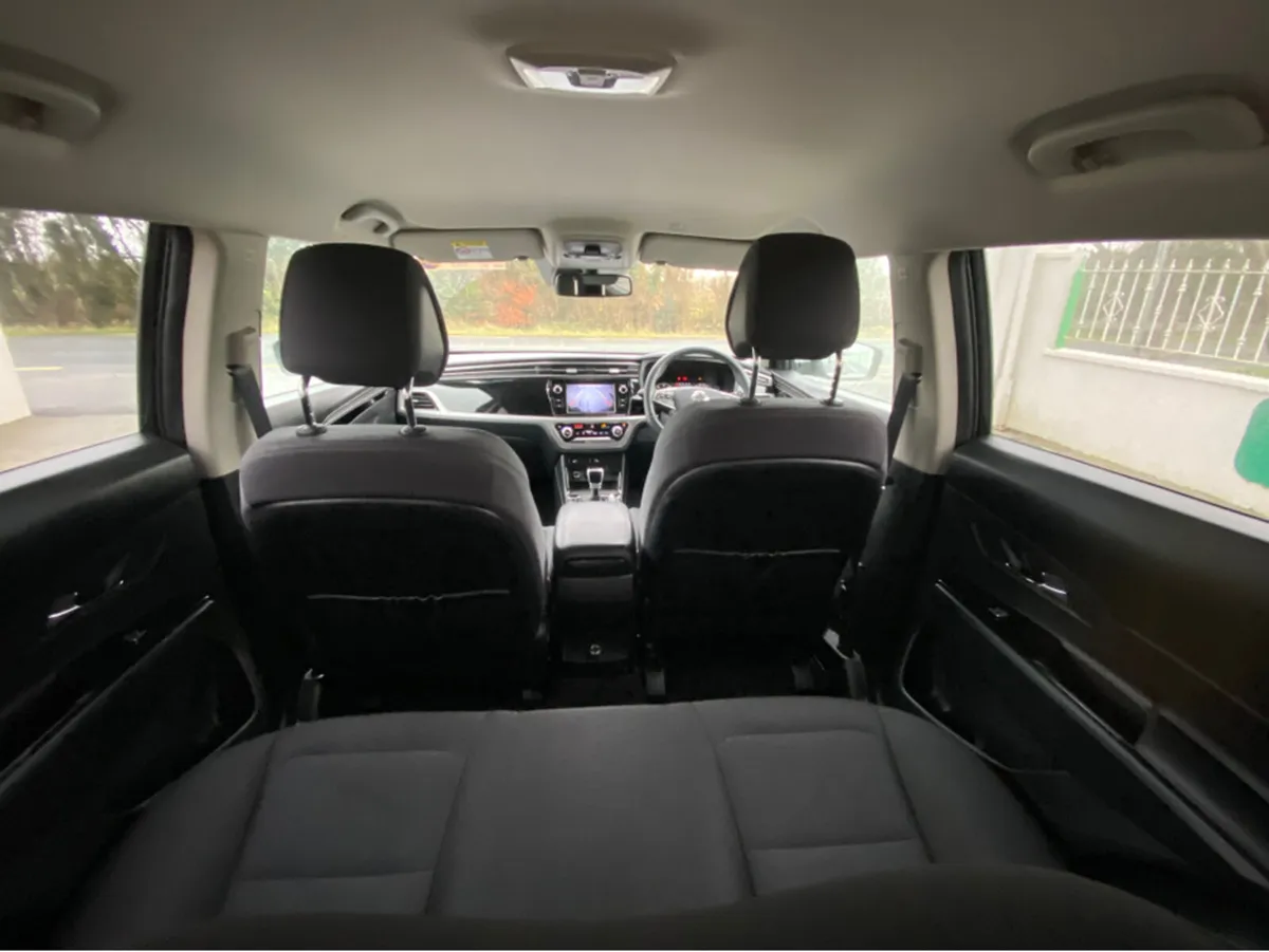SsangYong Korando EL 1.6 2WD 4DR AUTO - Image 3