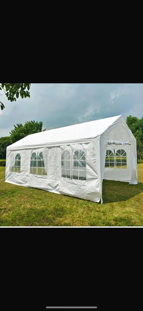 Party tent