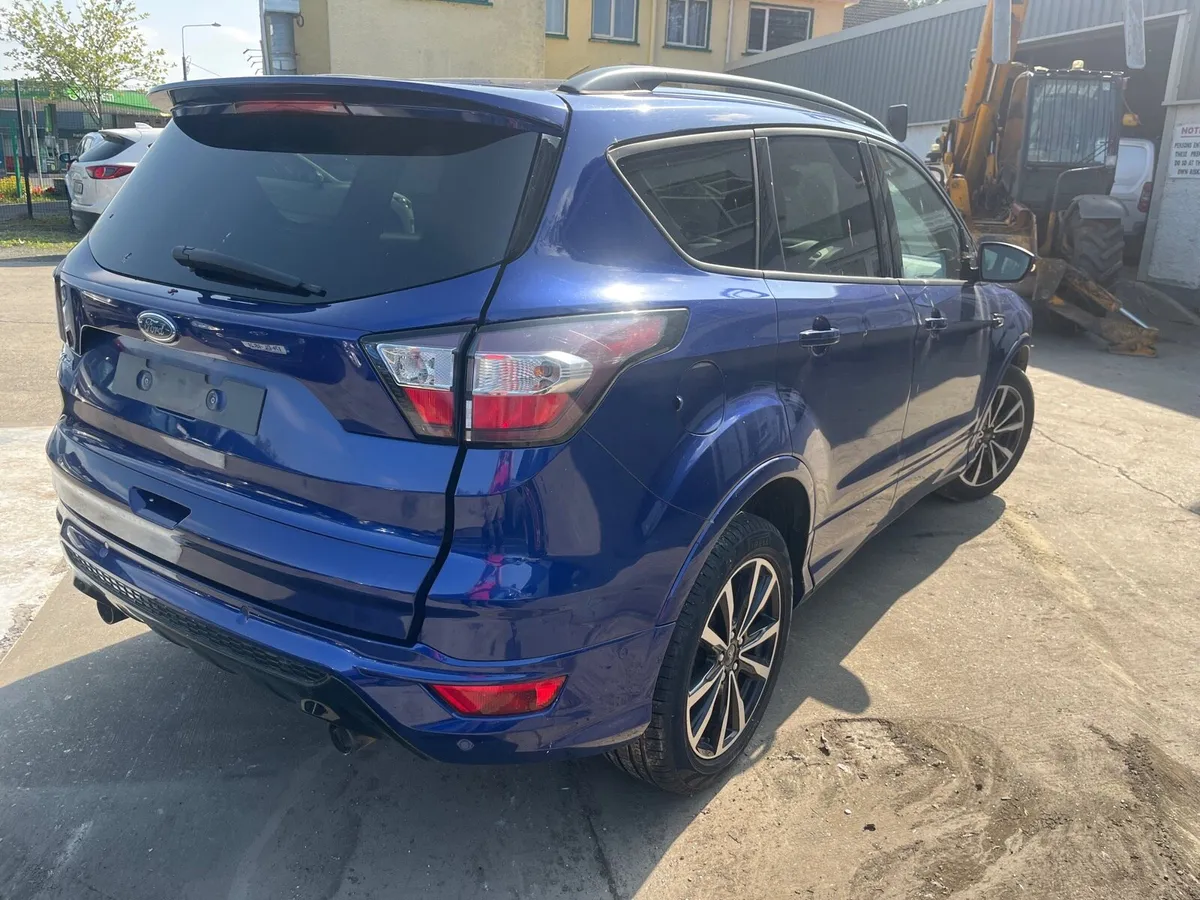2018 kuga for breaking - Image 4