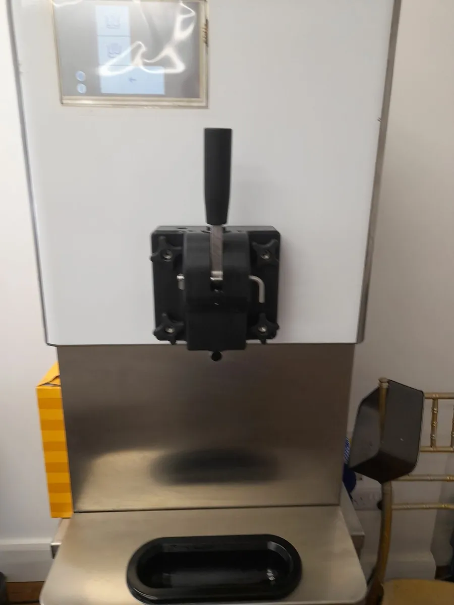 Ice cream machine - Image 2