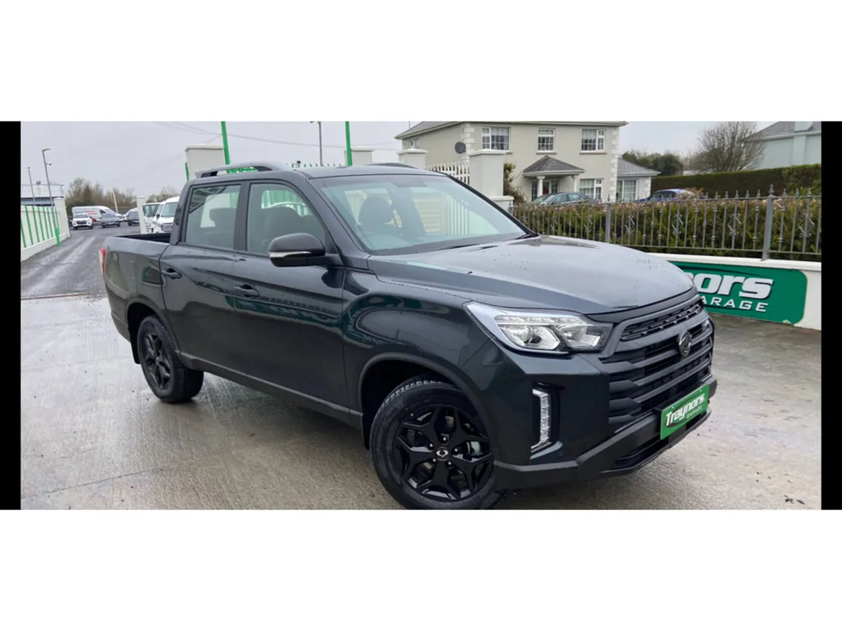 KGM Musso MUSSO AUTO 4X4 CREWCAB €333 ROAD TAX - Image 2