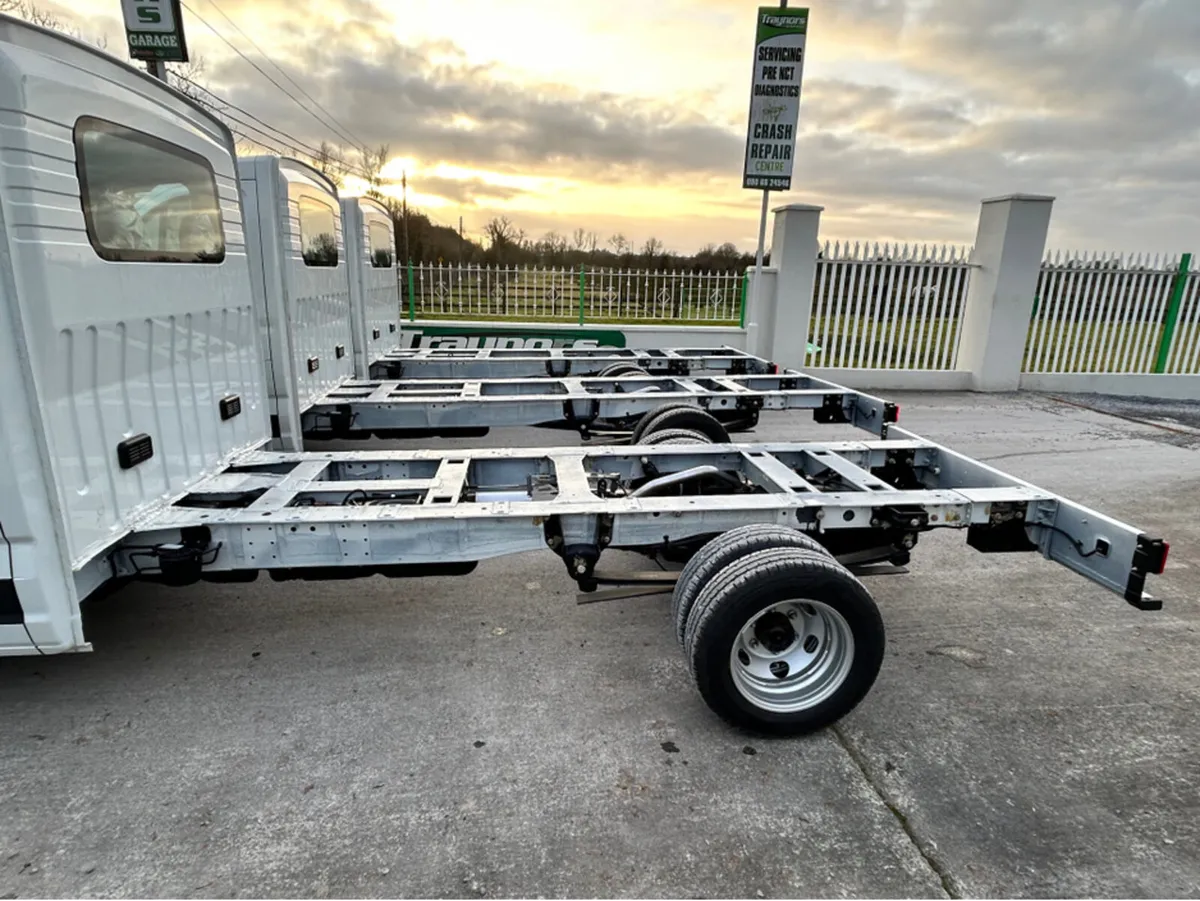 Maxus DELIVER 9 L3 AND L4 DUEL WHEEL CHASSIS AND C - Image 3