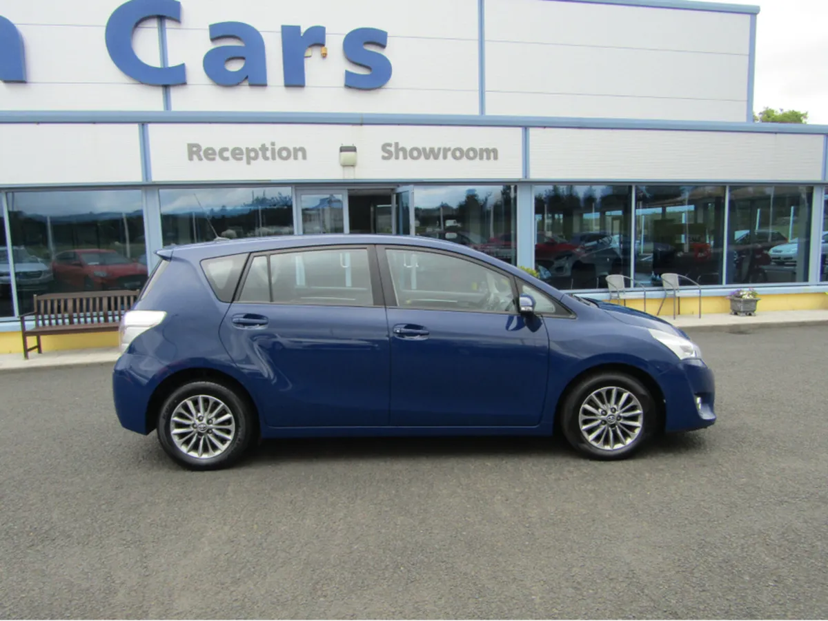 Toyota Verso 1.6 D-4D ICON TSS 5DR - Image 3