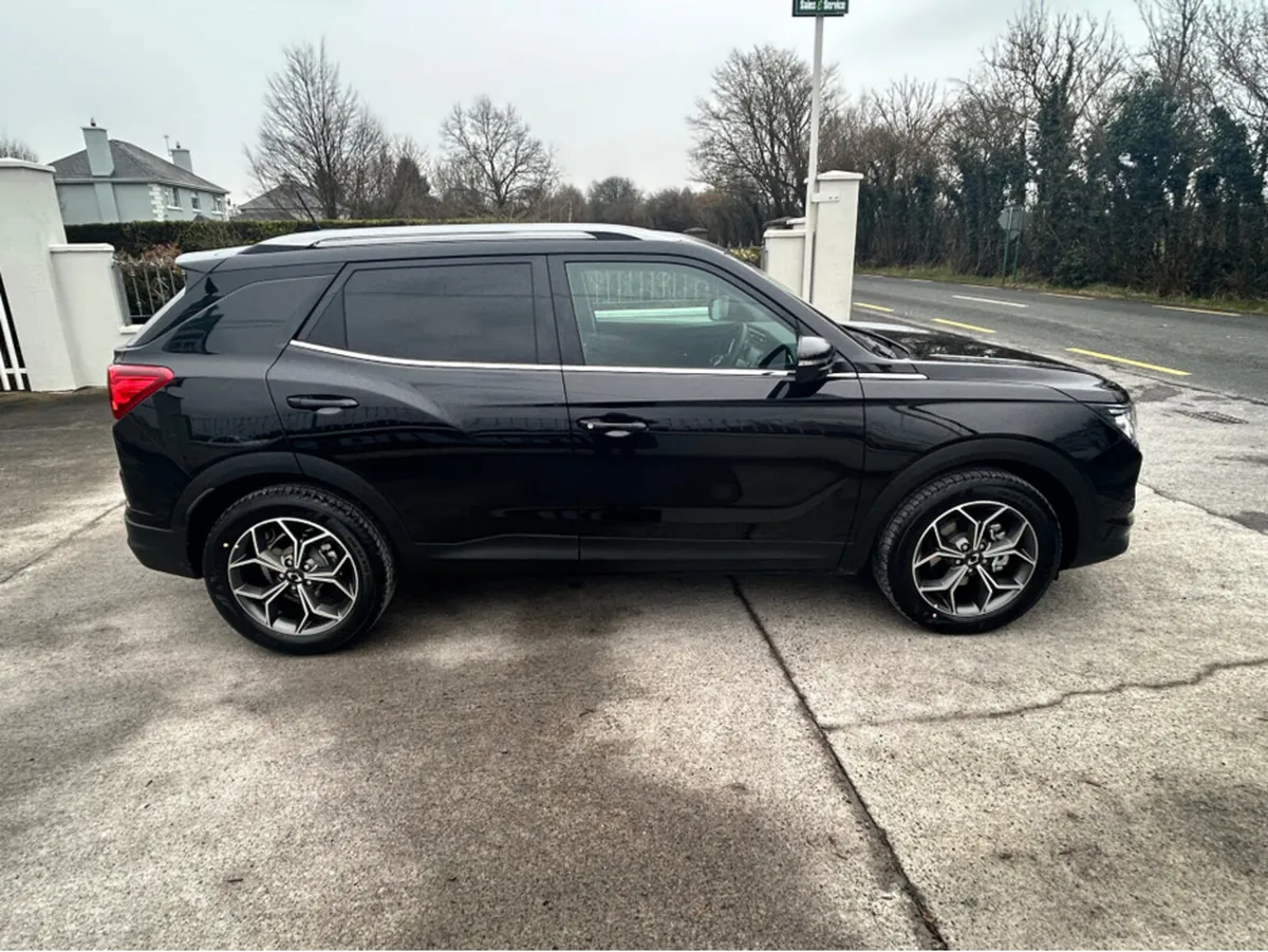 KGM Korando AUTOMATIC 2WD COMMERCIAL  €333 ROAD TA - Image 3