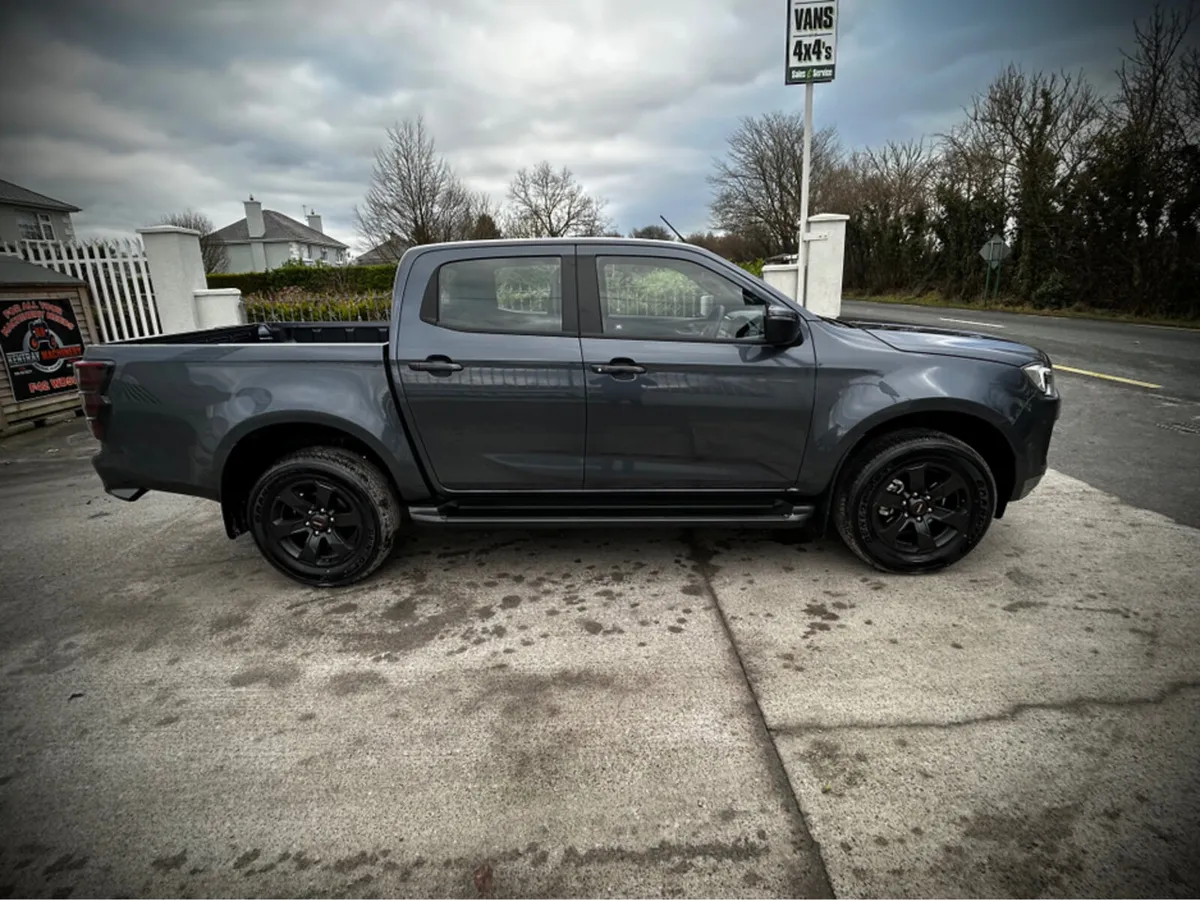 Isuzu D-Max 2025 ISUZU DMAX LSE AUTO 5 SEATER CRER - Image 4